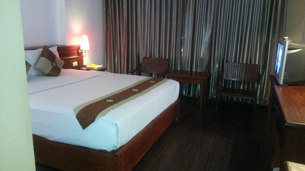 Princess Hotel Phnom Penh Exterior foto